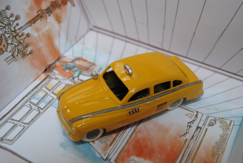 KRAT0008 - Ford vedette taxi new yorkais